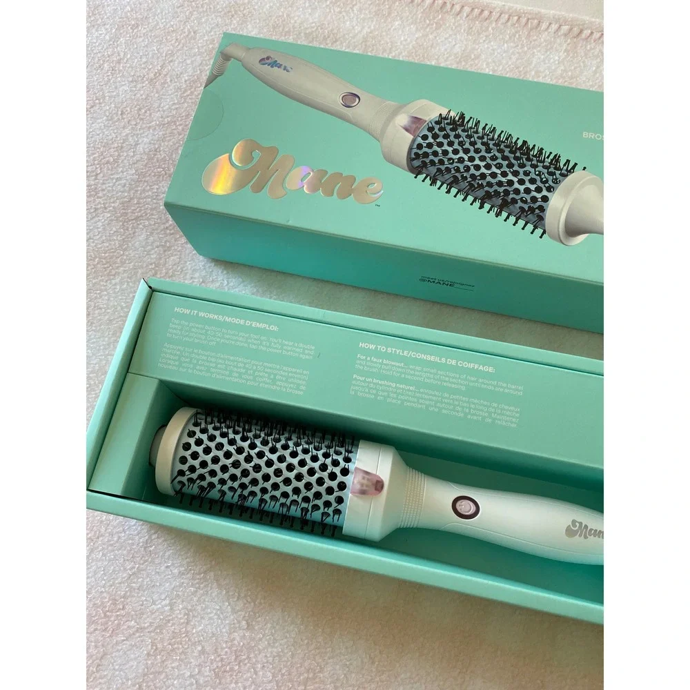 Mane It's Giving Body Large Hot Round Brush Thermal Styling Tool White